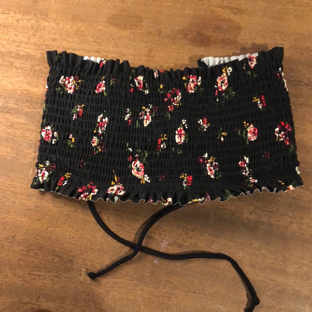 Strapless bikini top